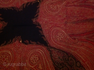 Antique shawl
170cmx145                               