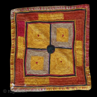 Small collection of Indian embroideries. Early 20th. century. Silk and cotton. Bajara people. Karnataka region. Size from cm. 12 x 10 (4.8" x 4") to cm. 30 x 25 (12" x 10").
Very  ...