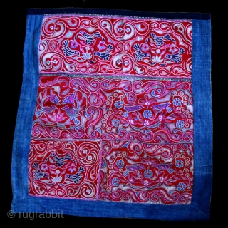 Baby carrier cover cod. 0097.Silk embroidery on cotton. Miao people. Southwestern China. First half 20th. century. Very good condition. Cm. 55 x 52 (1'10" x 1'8").
This piece is very special,its handwork is  ...