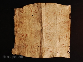 Tapa barkcloth cod. 0561. Collected in West New Britain but migrated from Collingwood Bay. Oro province. PNG. Very good condition (probably half of the original size, two of the four panels). Circa  ...