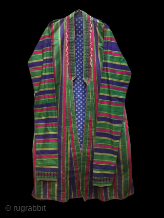 Tribal turkman handcrafted silk chappan /robe from Afghanistan.
In excellent condition                       