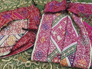 Swat valley antique silk pillow cases.
the embroidery is completly handmade done with pure 100% silk threads , double sided full embroidery 
In excellent condition 
The given price is for both pillow cases  ...