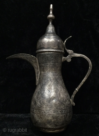 Antique arabic style coffe/tea pot from Saudi Arabia.
High quality silver ( 90% )  , there is a hallmark at the bottom of the pot and on the tea pot head cover  ...