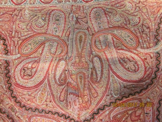 A gorgeous Indian embroidered shawl with a few small holes in it and perfect colours.
size 169cm*178cm                 