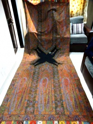 BEAUTIFUL KASHMIR LONG SHAWL FROM INDIA PERTECT CONDITION C 1840-1870 
 SIZE 340*136 CM                   