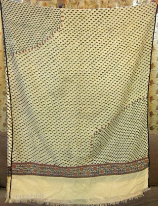 Indian Kani Jamawar Ladies shawl having 2-3 tiny holes.Early period around 18th century.
Size 30*82 inches.                  