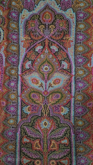 Beautiful Extraordinary Fine French Paisley FM Shawl Size 138.inches long 62. Width
Perfect Condition Beautiful Colour.                  