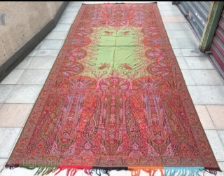  Beautiful French/Indian paisley long shawl in Perfect condition and fresh colour
Size 160.Inches Length 66.Inches Width                 