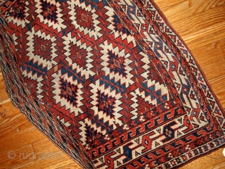 #1B351 Turkoman Asmalik rug 2.1' x 3.5' 1880, in original condition: has some age ware.


                  