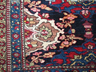 #1B150  Hand made antique Persian Isfahan rug 4.3' x 6' ( 131cm x 183) 1900.C
                 