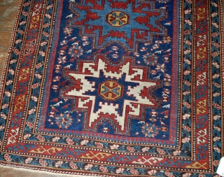 #1B516  Handmade antique Caucasian Lezgi rug 3.7' x 5.3' ( 113cm x 161cm ) C.1880                 