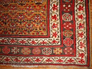 #1B414  Hand made antique Persian Kurdish rug 4.1' x 7.7' ( 125cm x 235cm ) 1880.C
                