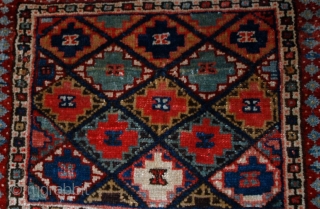 #1B565  Hand made antique collectible Persian Jaf Kurdish bag face 1.4' x 1.6' ( 43m x 49cm) 1880.C
              