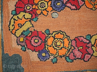 #1C20  Handmade vintage American hooked rug 2' x 3' ( 61cm x 91cm ) 1940.C
                 