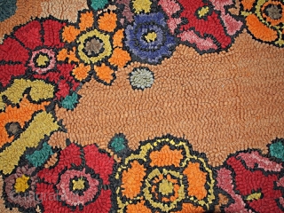 #1C20  Handmade vintage American hooked rug 2' x 3' ( 61cm x 91cm ) 1940.C
                 