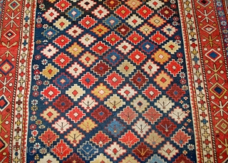 Handmade antique Caucasian Shirvan rug 4' x 5.5' (122cm x 167cm) 1910s - 1B559                   