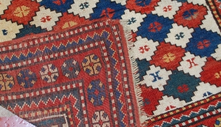 Handmade antique Caucasian Kazak rug 3.7' x 6' (113cm x 183cm) 1890s - 1B562                   