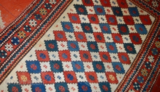 Handmade antique Caucasian Kazak rug 3.7' x 6' (113cm x 183cm) 1890s - 1B562                   