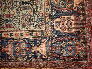 #1B106  Handmade Antique Persian Farahan rug 4.3' x 6.4' ( 131cm x 195cm ) 1860.C
                 