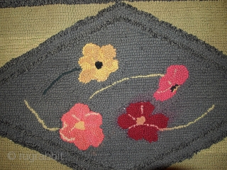 #1C74  Handmade antique American hooked rug 1.9' x 3.2' ( 58cm x 97cm ) 1900.C
                 