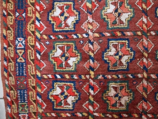 Handmade antique Persian Kurdish rug 3.9' x 7.5' (119cm x 230cm) 1920s - 1C499                   