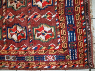 Handmade antique Persian Kurdish rug 3.9' x 7.5' (119cm x 230cm) 1920s - 1C499                   