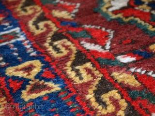 Handmade antique Persian Kurdish rug 3.9' x 7.5' (119cm x 230cm) 1920s - 1C499                   