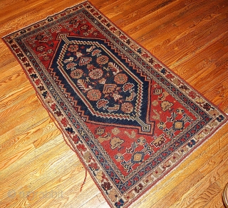 #1B223  Handmade antique Persian Shiraz rug 3.2' x 5.9' ( 97cm x 180cm ) 1920.C
                 