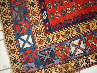 #1C259  Handmade antique Caucasian Kazak rug 4.1' x 6.9' ( 127cm x 211cm ) 1860.C
                 