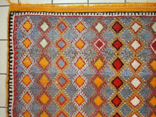 #1C437  Hand made Moroccan Berber rug 4.7' X 8.1' ( 144cm X 248cm)                   
