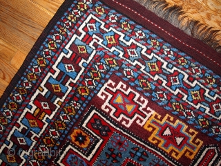#1B419  Handmade antique Persian Kurdish rug 4' x 8' ( 122cm x 243cm ) 1880.C
                 