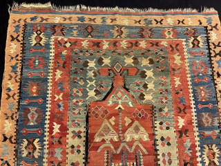 Early Anatolian Aydın Kilim 146x120 cm                           