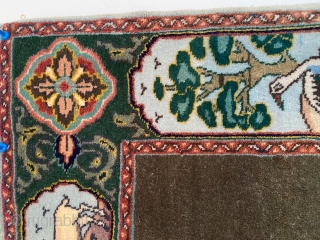 70s Tabriz Pictorial rug depicting Jesus. 
Full pile but needs a wash.

150 x 100 cm.                  