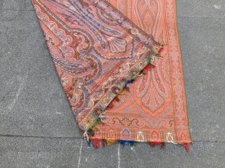 Paisley Shawl, 19th century, 156x328 cm (5’1”x 10’9”) in a mint condition.                     