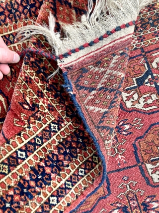 Shiny shiny small Turkoman Tekke rug, 105x125 cm. Great condition.                       