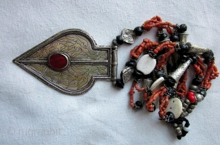 This auction is for highly sought after  Tribal jewelry piece from Central Asian which is scarce and hard to find. A beautiful Antique Natural Coral/Silver Necklace from Uzbekistan (Khorezem ). Peole  ...