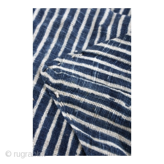 This is a gorgeous antique hand spun and handwoven Japanese cotton bag, that was once used to store urushi lacquer bowls. The stripes seen here were achieved using the stencil-dye technique known  ...