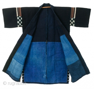 Japanese noragi are clothes that were created for use as work wear. Typically clothes for this purpose are reinforced with multiple layers of cloth as well as sashiko stitching to extend their  ...