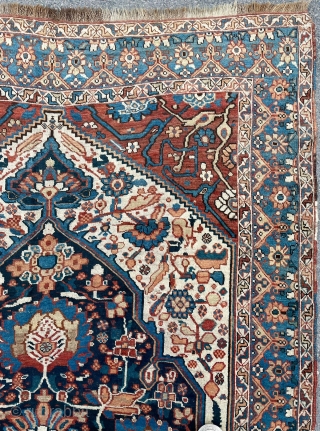 Persian Khamse Rug Circa 1880 size 175x275 cm                         