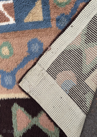 Finnish rya rug. Dated 1929. In good condition. Some slight corrosion to the black wool in the border. 166x148cm. Email owenrugs@gmail.com            