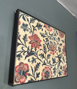 Coramandel coast chintz fragment. India. Framed. 40x30cm. Early 18th century.                       