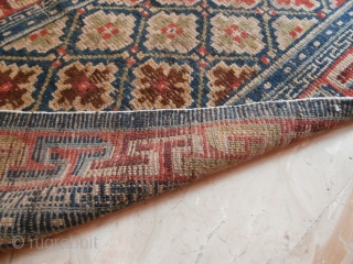 Old tibetan rug
Size cm. 125*70
P.cat                            