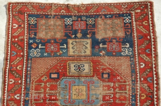 An Antique karachof rug 19th century.

size is 200 x 150 cm                      
