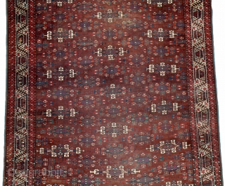 Turkoman Yomud circa 1860
some old repairs had done
size is 305 x 213 cm or 10 x 7 ft
               