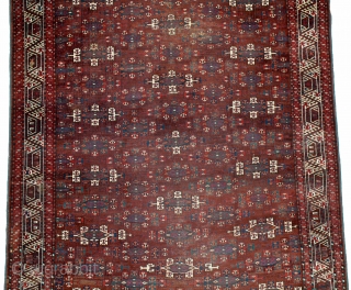 Turkoman Yomud circa 1860
some old repairs had done
size is 305 x 213 cm or 10 x 7 ft
               