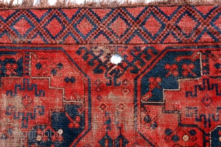 An Antique Uzbek/ Ersari rug
end 19th century or 1st half of 20th centuy
size is : 232 x 180               