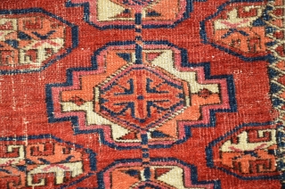 Small Tekke rug 19th century, size is 152 x 122 cm or 5 x 4 ft                 