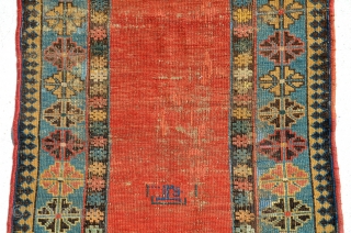 Small dated rug caucasain?
Size is 127 x 73 cm or 4.2 x 2.5 ft                   