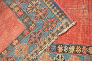 Small dated rug caucasain?
Size is 127 x 73 cm or 4.2 x 2.5 ft                   