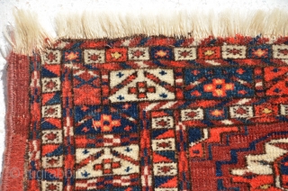 Tekke chuval end 19th century.
size is 120 x 68 cm or 3.1 x 2.1 ft                  